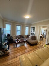 346 Summer St, Unit 1 in Somerville, MA - Building Photo - Building Photo