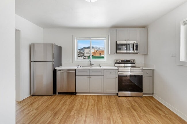 118 E Platinum St in Butte, MT - Building Photo - Building Photo
