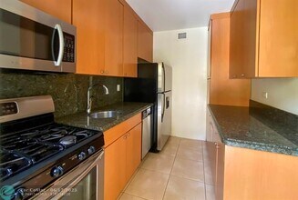 727 NE 16th Ave in Fort Lauderdale, FL - Building Photo - Building Photo