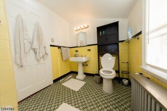 159 Ridge Ave in Bloomfield, NJ - Building Photo - Building Photo