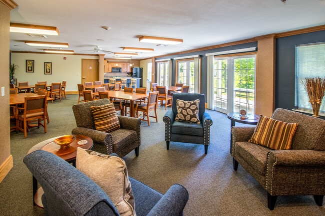 Cedar Creek Senior Housing in Rothschild, WI - Building Photo - Building Photo