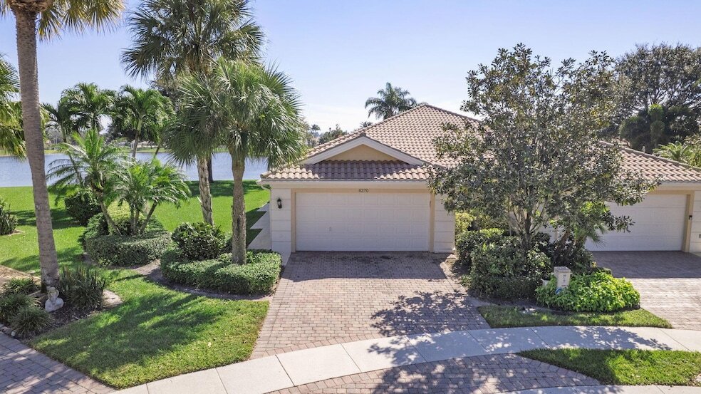 8270 Eleuthera Ln in West Palm Beach, FL - Building Photo