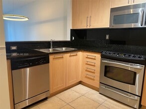 511 SE 5 Ave in Fort Lauderdale, FL - Building Photo - Building Photo