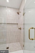 30 W Allens Ln, Unit 305 in Philadelphia, PA - Building Photo - Building Photo