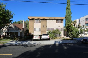 117 S Adams St in Glendale, CA - Building Photo