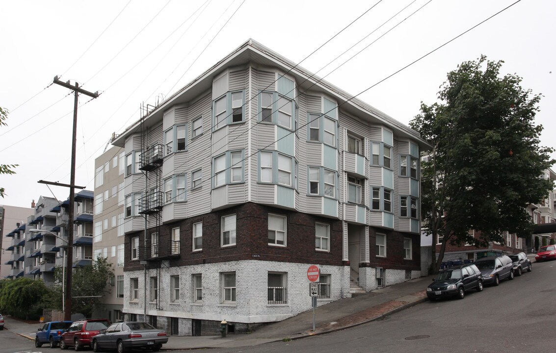 Celeste in Seattle, WA - Building Photo