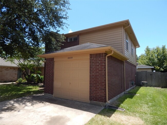 20123 Beechview Ln in Katy, TX - Foto de edificio - Building Photo