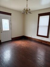 823 N Cooper St in Peoria, IL - Foto de edificio - Building Photo