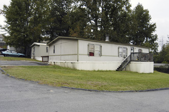 Pinebrook Mobile Home Community in Douglasville, GA - Building Photo - Building Photo