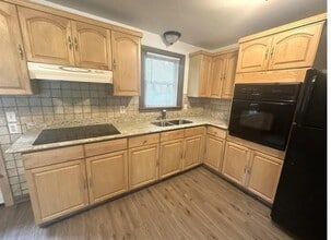 59 Arnold Rd in Coventry, RI - Building Photo - Building Photo