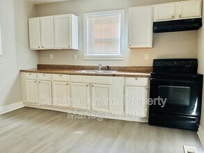 2716 Mayfair Ave in Charlotte, NC - Building Photo - Building Photo