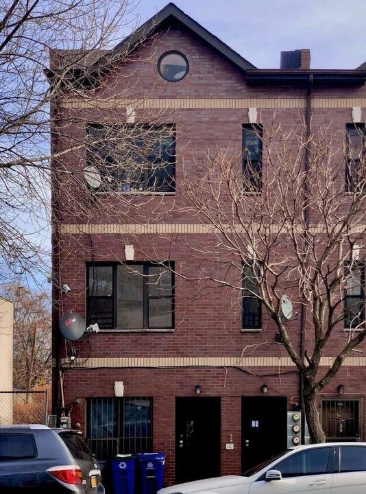 177 Buffalo Avenue in Brooklyn, NY - Foto de edificio