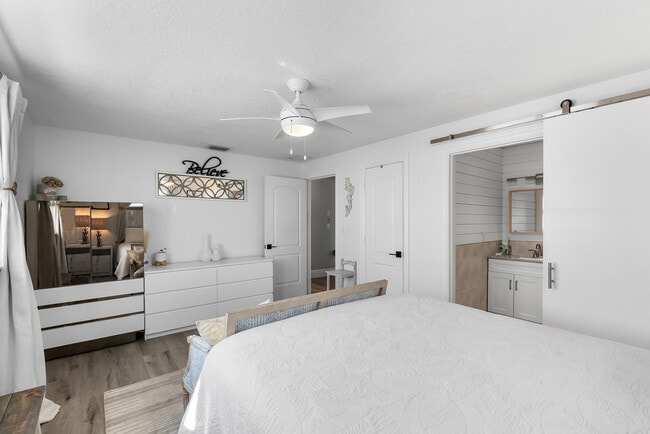 property at 1605 Treemont Ave