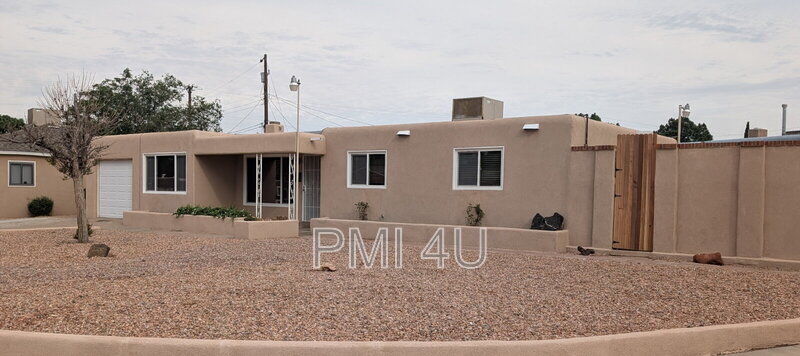 9619 Arvada Ave NE in Albuquerque, NM - Foto de edificio
