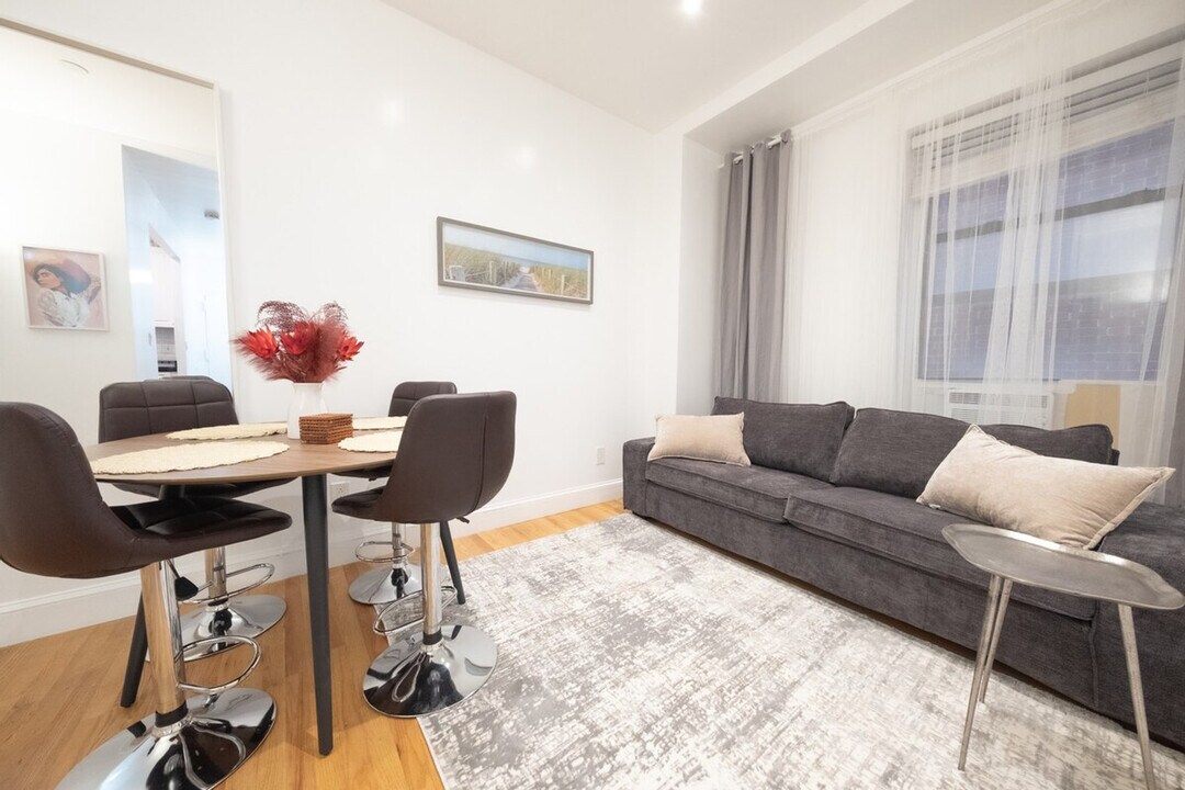 230 W 113th St, Unit SI ID1031995P in New York, NY - Building Photo