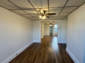 136 Sherman Ave-Unit -2 in Jersey City, NJ - Building Photo - Building Photo