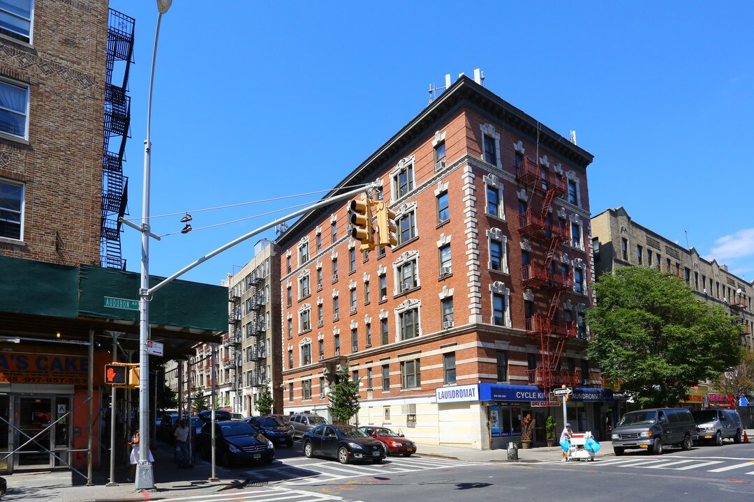 553-555 W 174th St in New York, NY - Foto de edificio