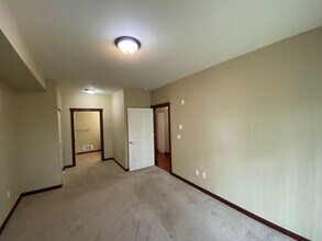 259 W Bakerview Rd in Bellingham, WA - Building Photo - Building Photo