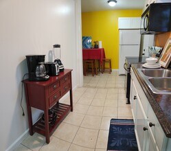 4871 Tchoupitoulas St in New Orleans, LA - Foto de edificio - Building Photo