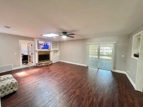 120 Fairway Ten Dr in Casselberry, FL - Building Photo - Building Photo