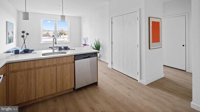 7127 Keystone St in Philadelphia, PA - Building Photo - Building Photo