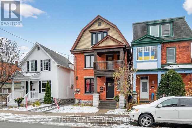 646 Gilmour St in Ottawa, ON - Building Photo - Building Photo