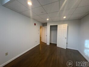 77 Park Dr in Boston, MA - Building Photo - Building Photo