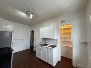 27 Carthage Dr in Rochester, NY - Building Photo - Building Photo