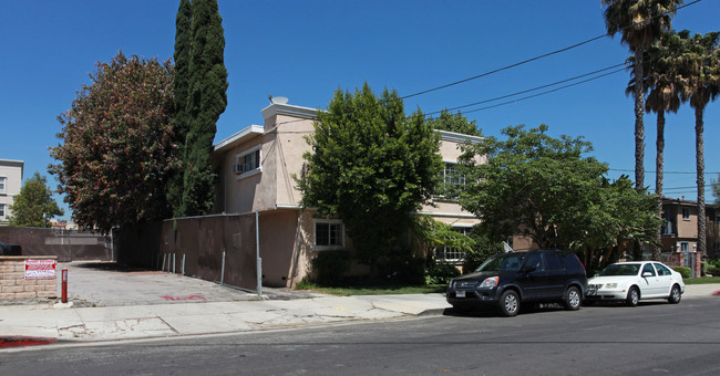 4679 Orion Ave in Sherman Oaks, CA - Foto de edificio - Building Photo