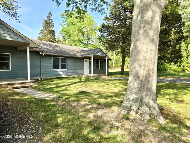 property at 242 Chapel Hill Rd