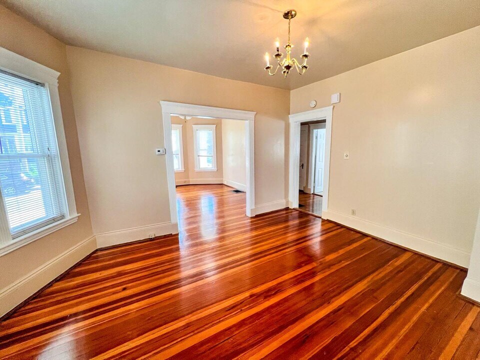 35 Morris St in Everett, MA - Building Photo