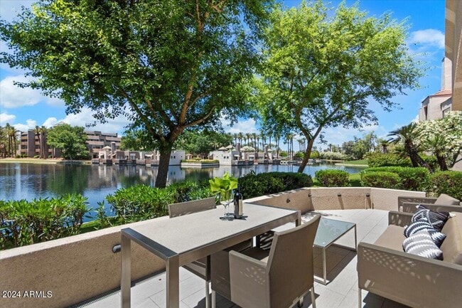 8989 N Gainey Center Dr in Scottsdale, AZ - Building Photo - Building Photo