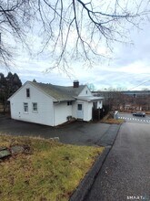 123 Bridge St in Groton, CT - Building Photo - Building Photo