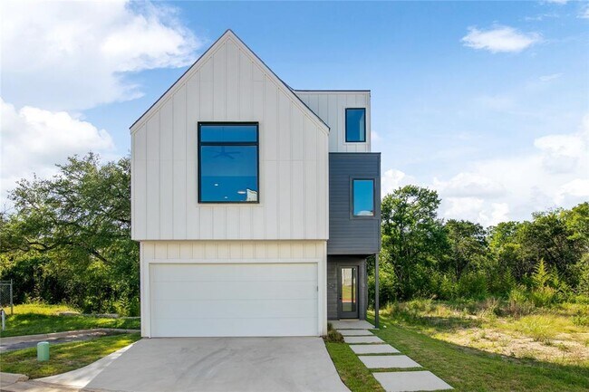 property at 3807 E 51st St
