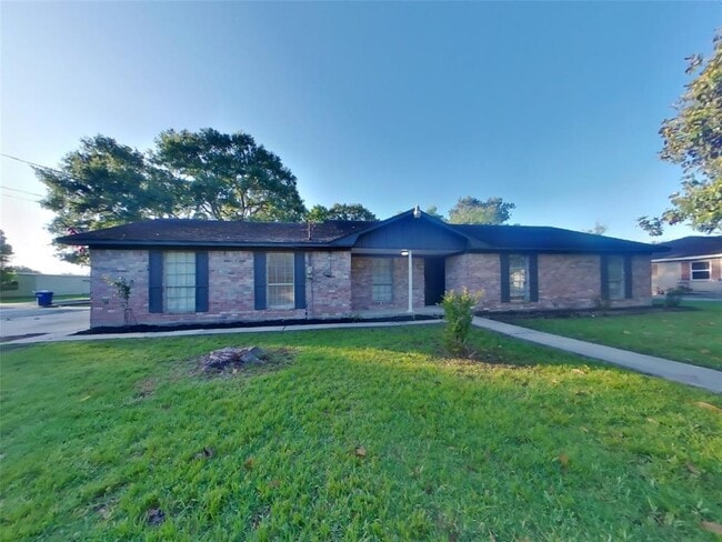 property at 205 4th St