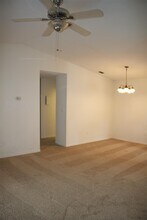 232 Riverbend Dr in Altamonte Springs, FL - Building Photo - Building Photo