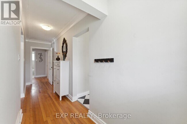 1416 Fisher Ave in Ottawa, ON - Building Photo - Building Photo