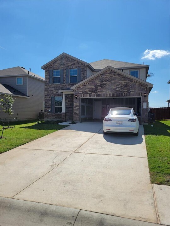 2104 Cliffbrake Wy in Georgetown, TX - Building Photo