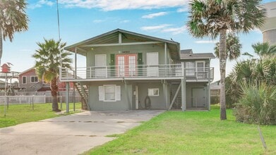 16510 Blackbeard Rd in Jamaica Beach, TX - Building Photo - Building Photo