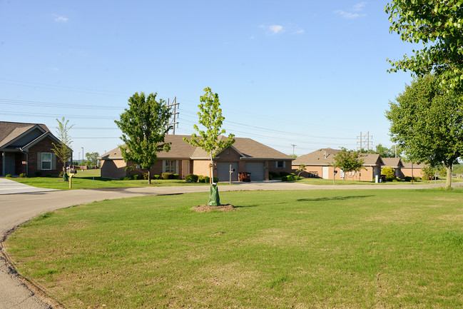 Hoover Condominiums in Dayton, OH - Building Photo - Building Photo