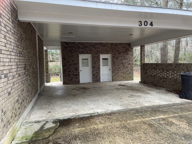 304 Hundred Oaks Dr in Ruston, LA - Building Photo - Building Photo