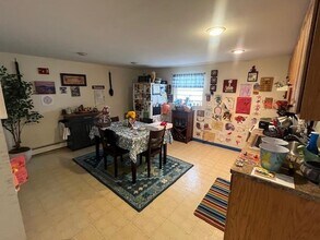 284 Irving Ave in Deer Park, NY - Building Photo - Building Photo