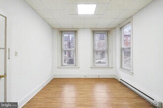 136 E Lemon St in Lancaster, PA - Foto de edificio - Building Photo