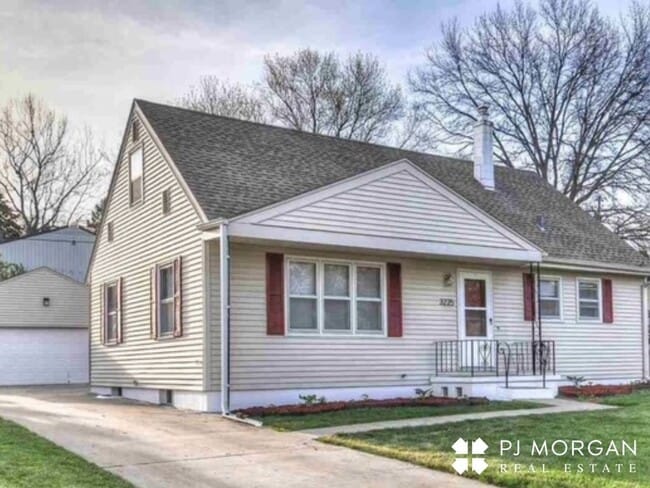 3225 S 44th St in Omaha, NE - Building Photo - Building Photo