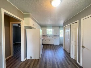 5423 S Hutchinson Ct in Battlefield, MO - Building Photo - Building Photo