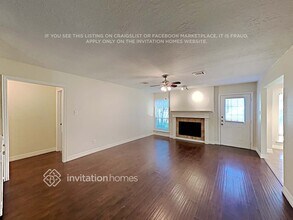 1626 Airline Dr in Katy, TX - Building Photo - Building Photo