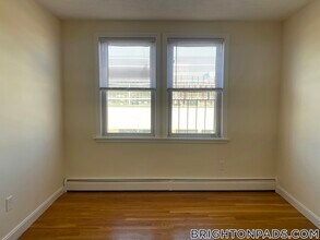 180 N Beacon St in Boston, MA - Building Photo - Building Photo