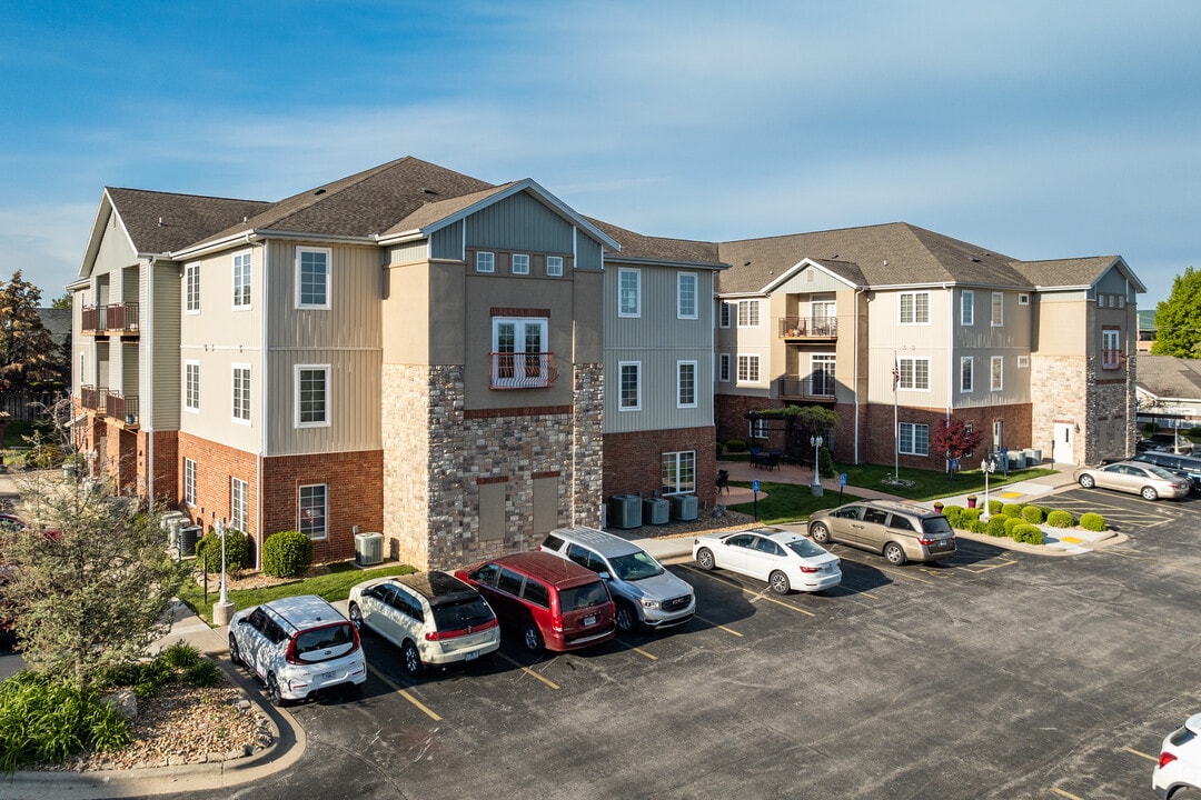 Fremont Senior Living Community in Springfield, MO - Building Photo