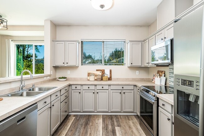 property at 14915 38th Dr SE