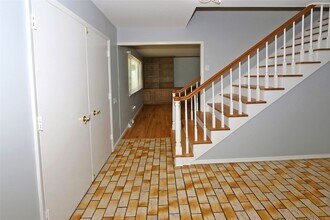 12901 Fernway Ln in Creve Coeur, MO - Building Photo - Building Photo